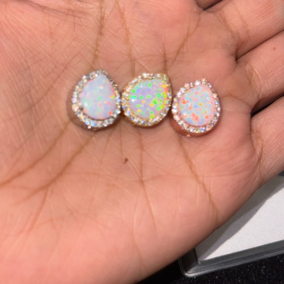 Real Genuine GRA Certified Opal Urn Jewelry Cremation VVS Moissnaite diamond urn - Picture 8 of 13